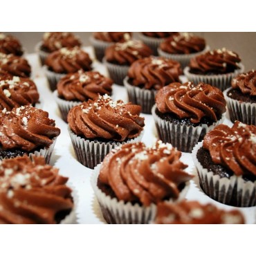 Chocolate Cupcakes (12 pcs)
